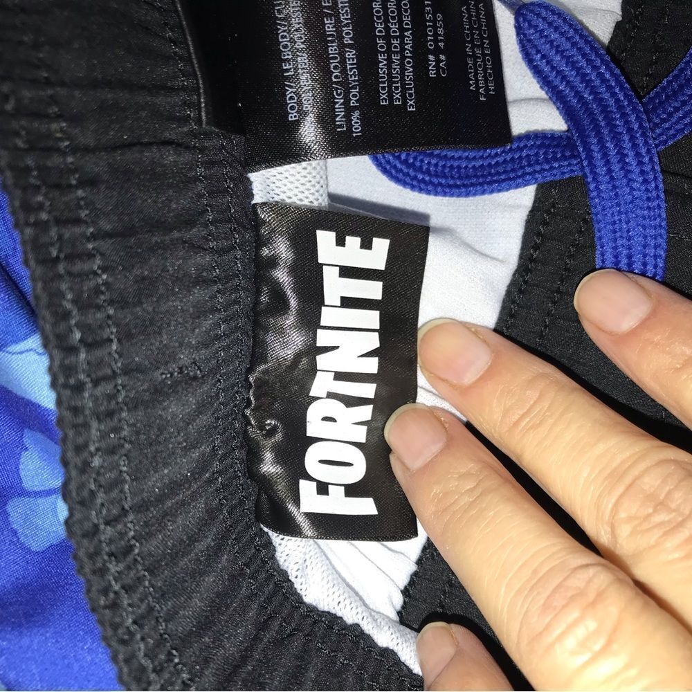 Fortnite Swim Trunks - Picture 5 of 6